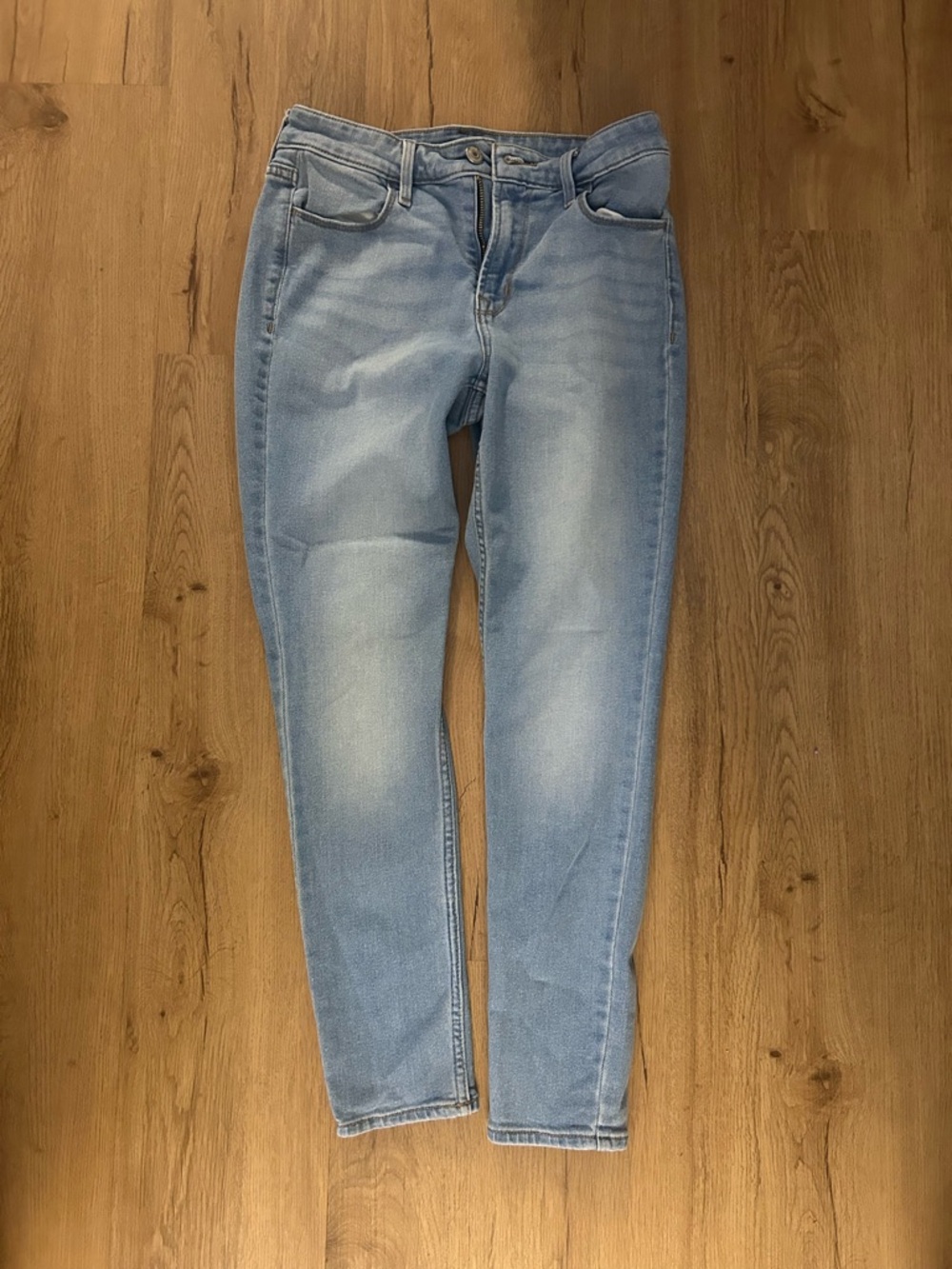 Women’s Light Blue Skinny Jeans